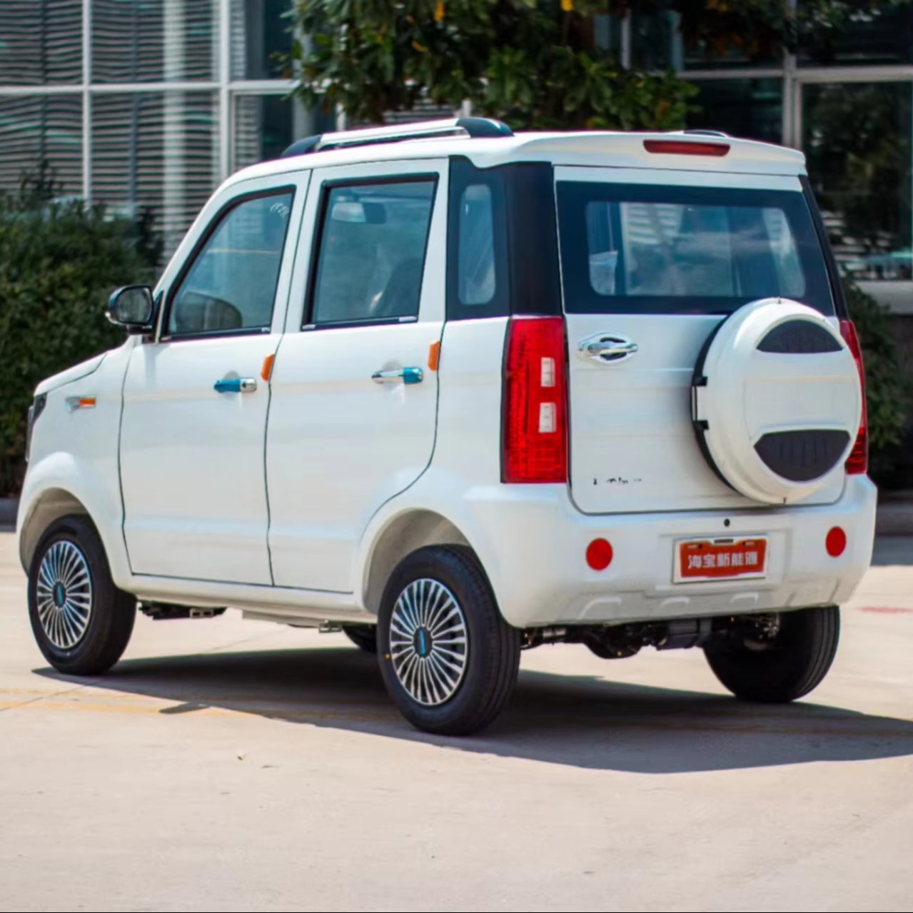 Hot Factory Wholesale Price Four Wheel New Energy Low Speed Mini Electric Vehicle